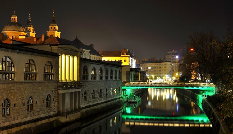 clear_night_Ljubljana